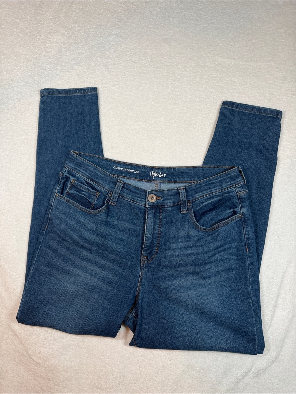 Style & Co. curvy Skinny Jeans in Medium Blue Wash 10S
